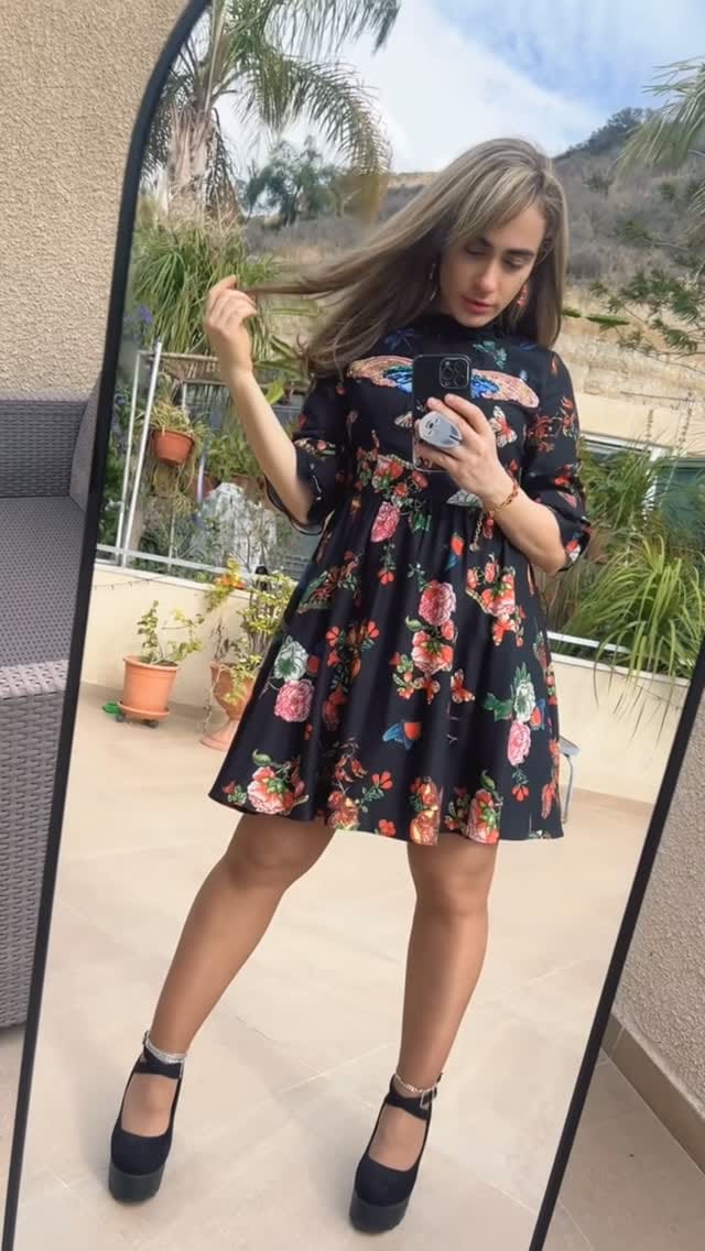 Post 2 by 𝓜𝓮𝓭𝓮𝓪 on Instagram (video)