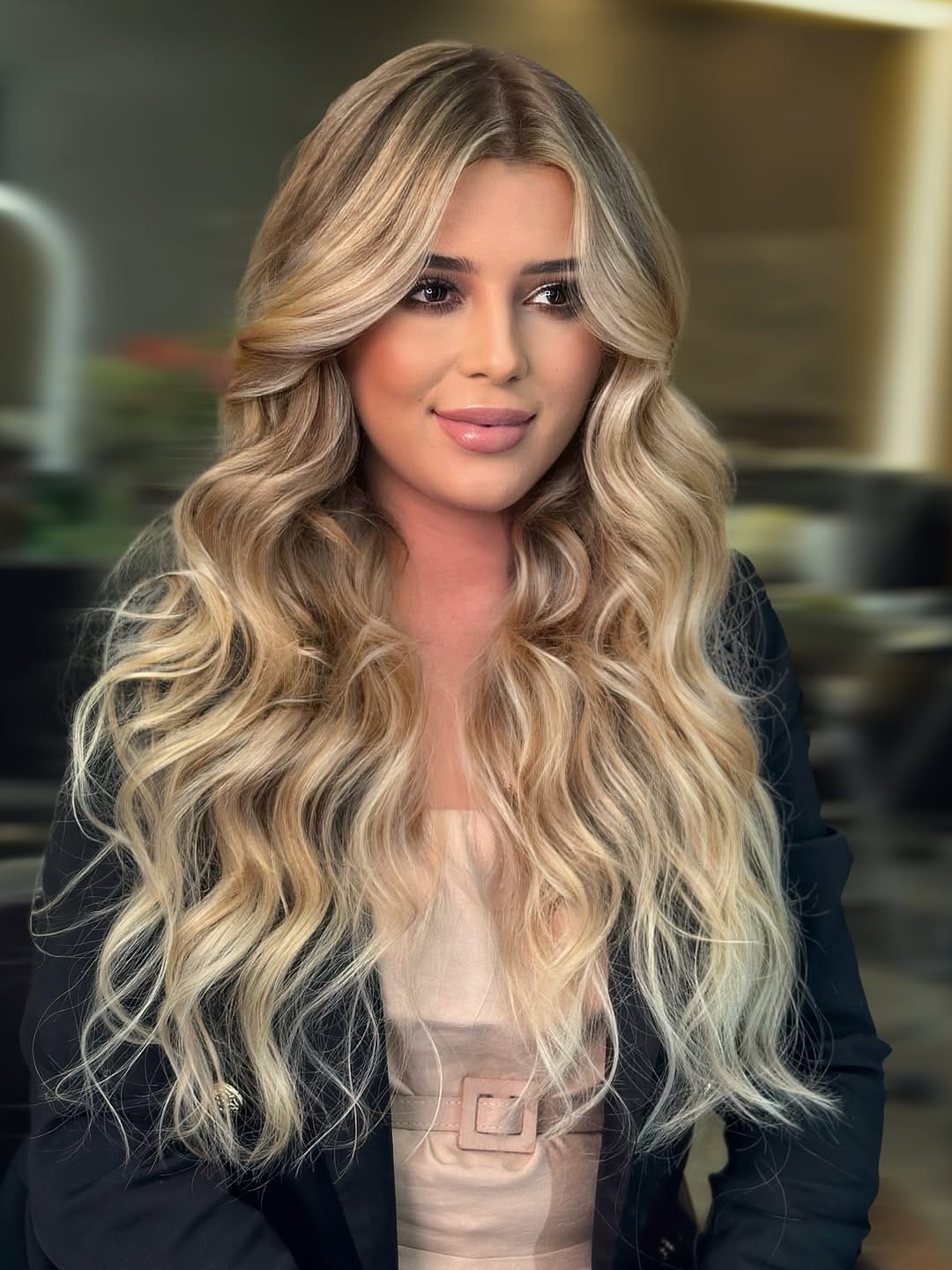 Post 1 by JHONNY MELLO ✂️ Loiras & Morenas Expert on Instagram (carousel)