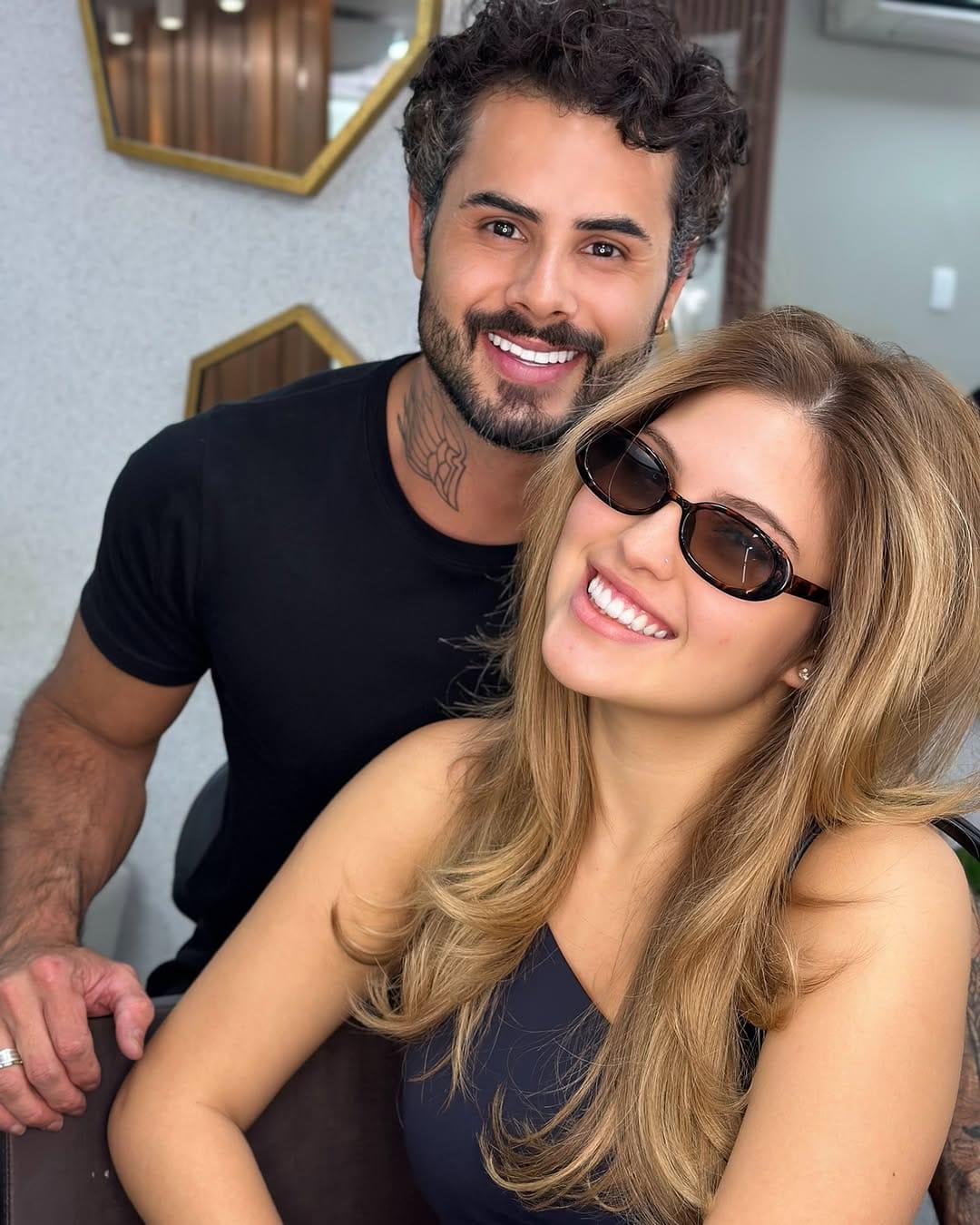 Post 8 by JHONNY MELLO ✂️ Loiras & Morenas Expert on Instagram (carousel)