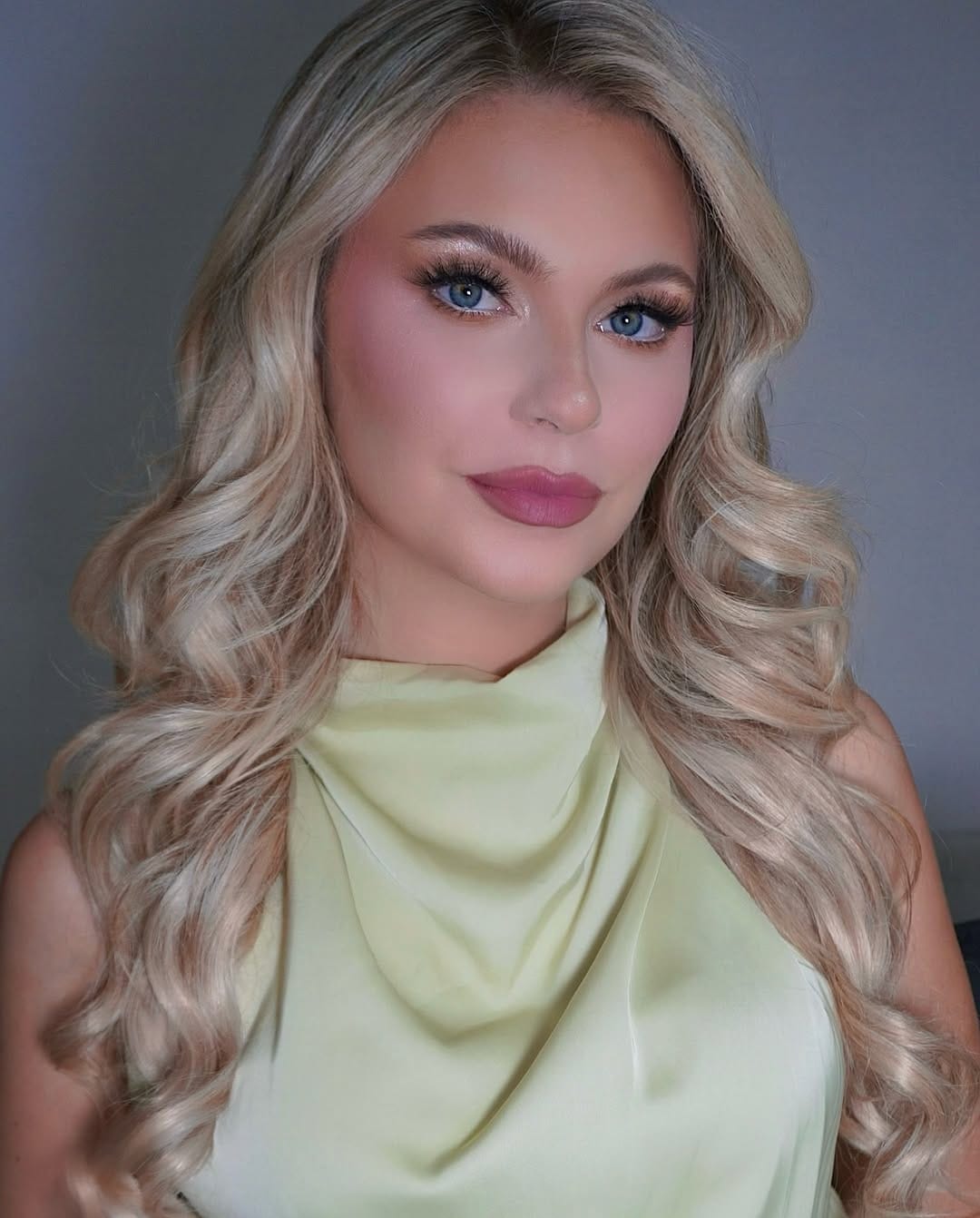 Post 8 by Henna | Long Island Makeup Artist on Instagram (image)
