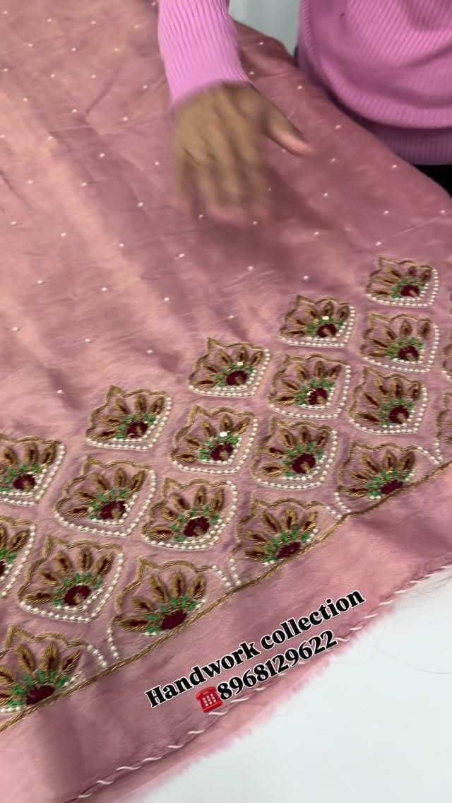 Post 3 by trending_boutique_bathinda on Instagram (video)