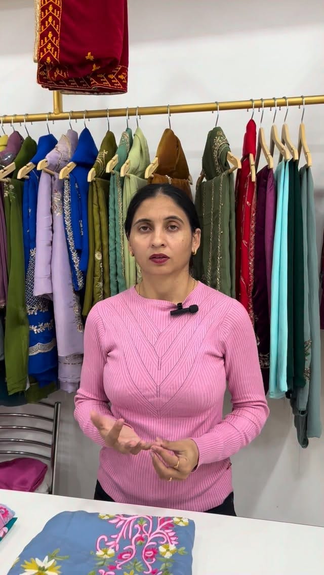 Post 9 by trending_boutique_bathinda on Instagram (video)