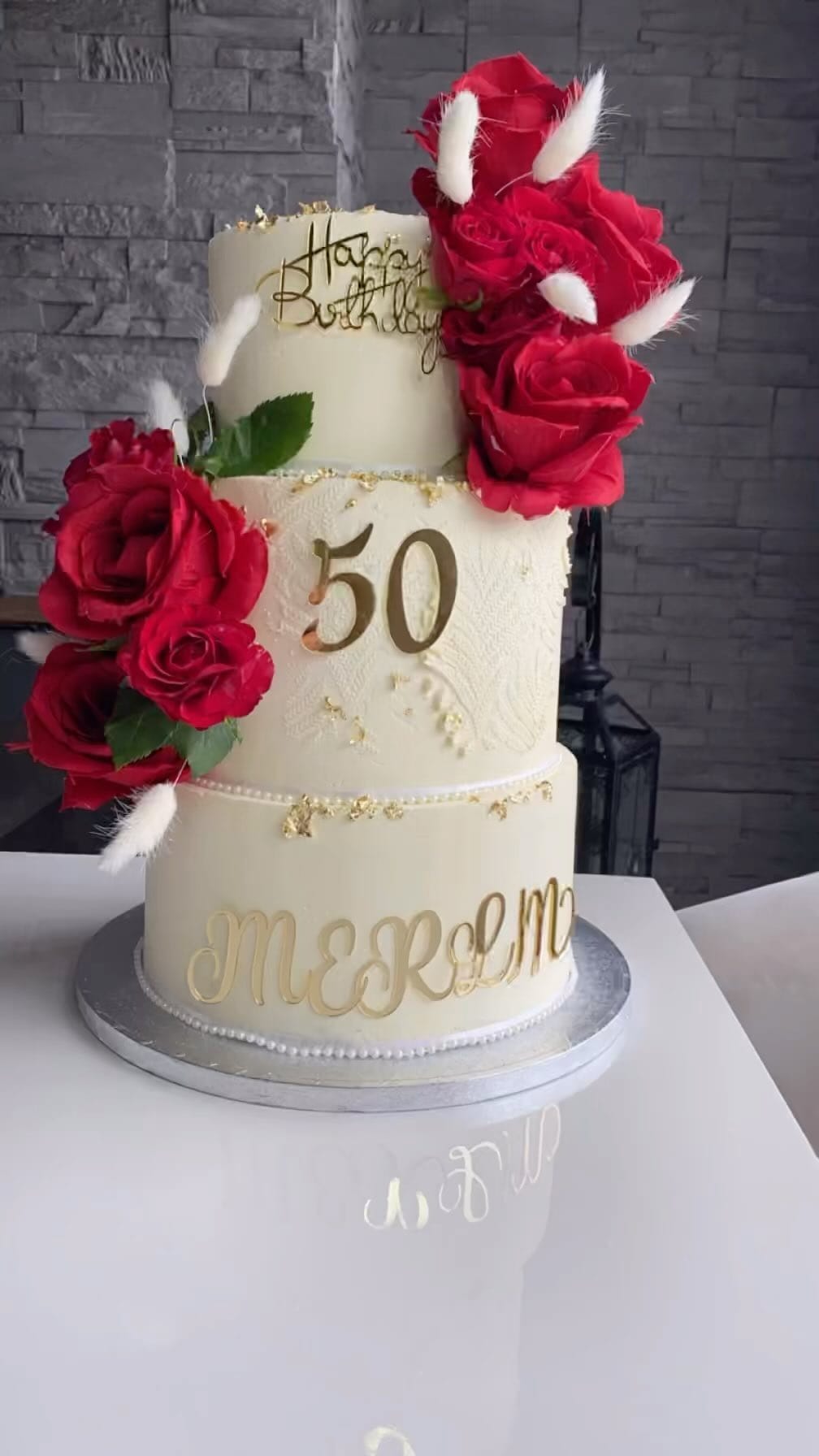 Post 7 by Celebration Wedding Cakes on Instagram (video)