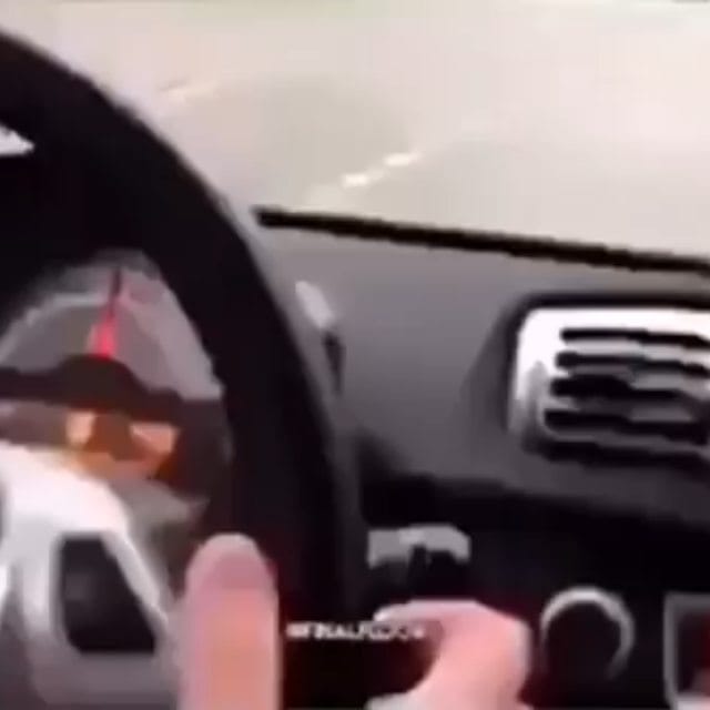 Post 1 by Locos Por Los Coches on Instagram (video)