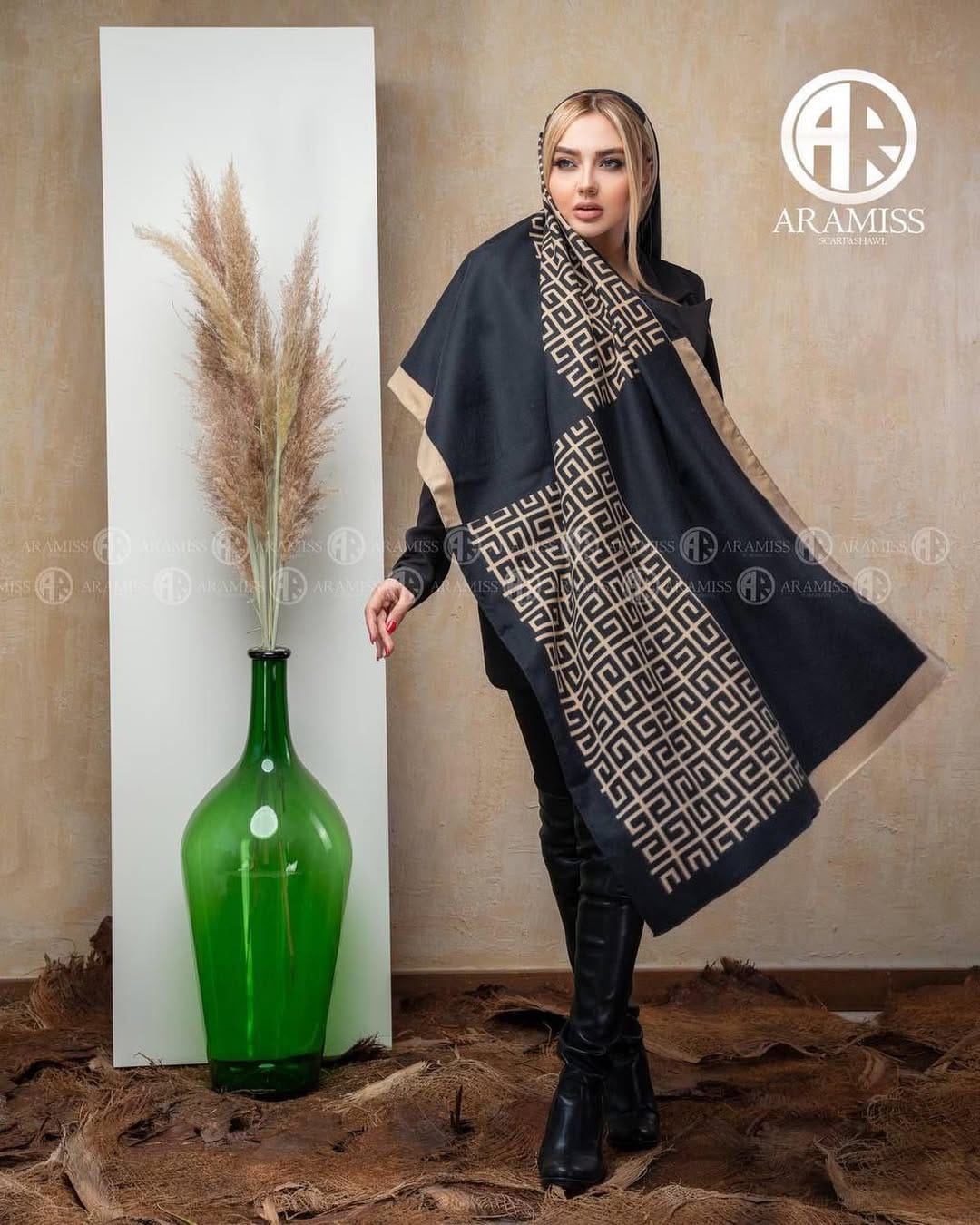 Post 2 by 👑شال و روسری ملکه👑 on Instagram (carousel)
