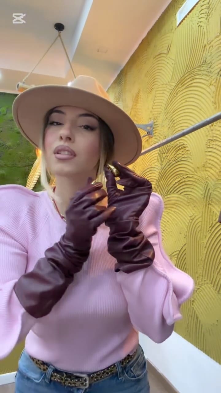 Post 9 by Alessandra Verdone on Instagram (video)