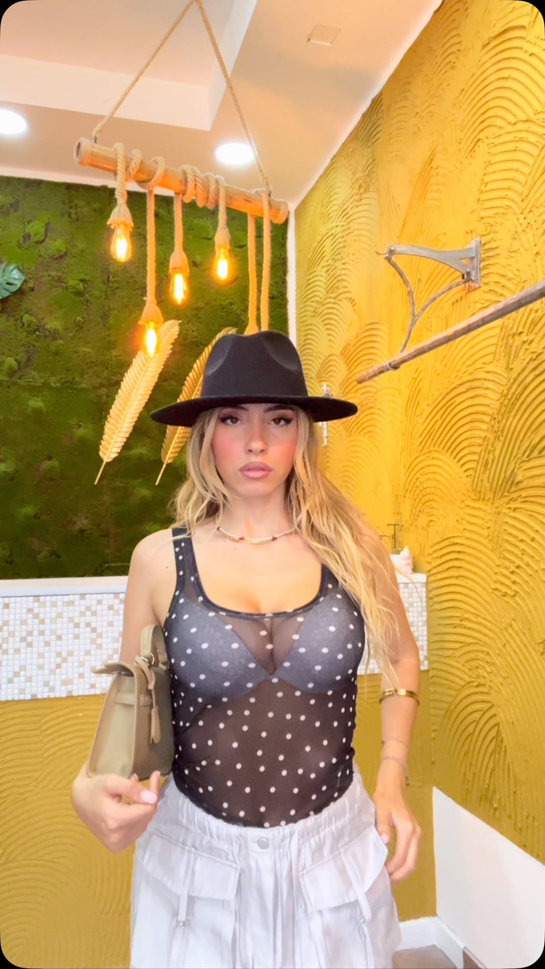 Post 10 by Alessandra Verdone on Instagram (video)