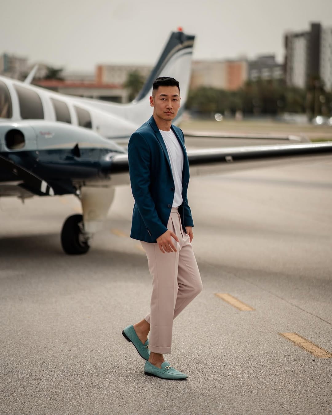 Post 9 by Aisen Li • Dating & Sales Coach for Men on Instagram (carousel)