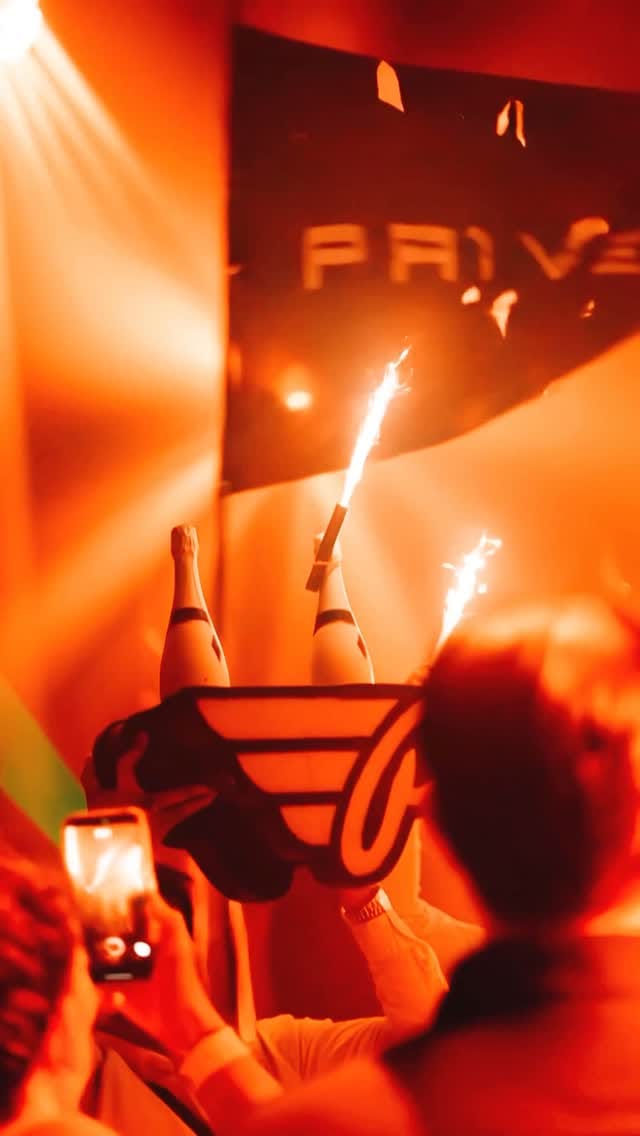 Post 3 by Privé Mazatlán on Instagram (video)