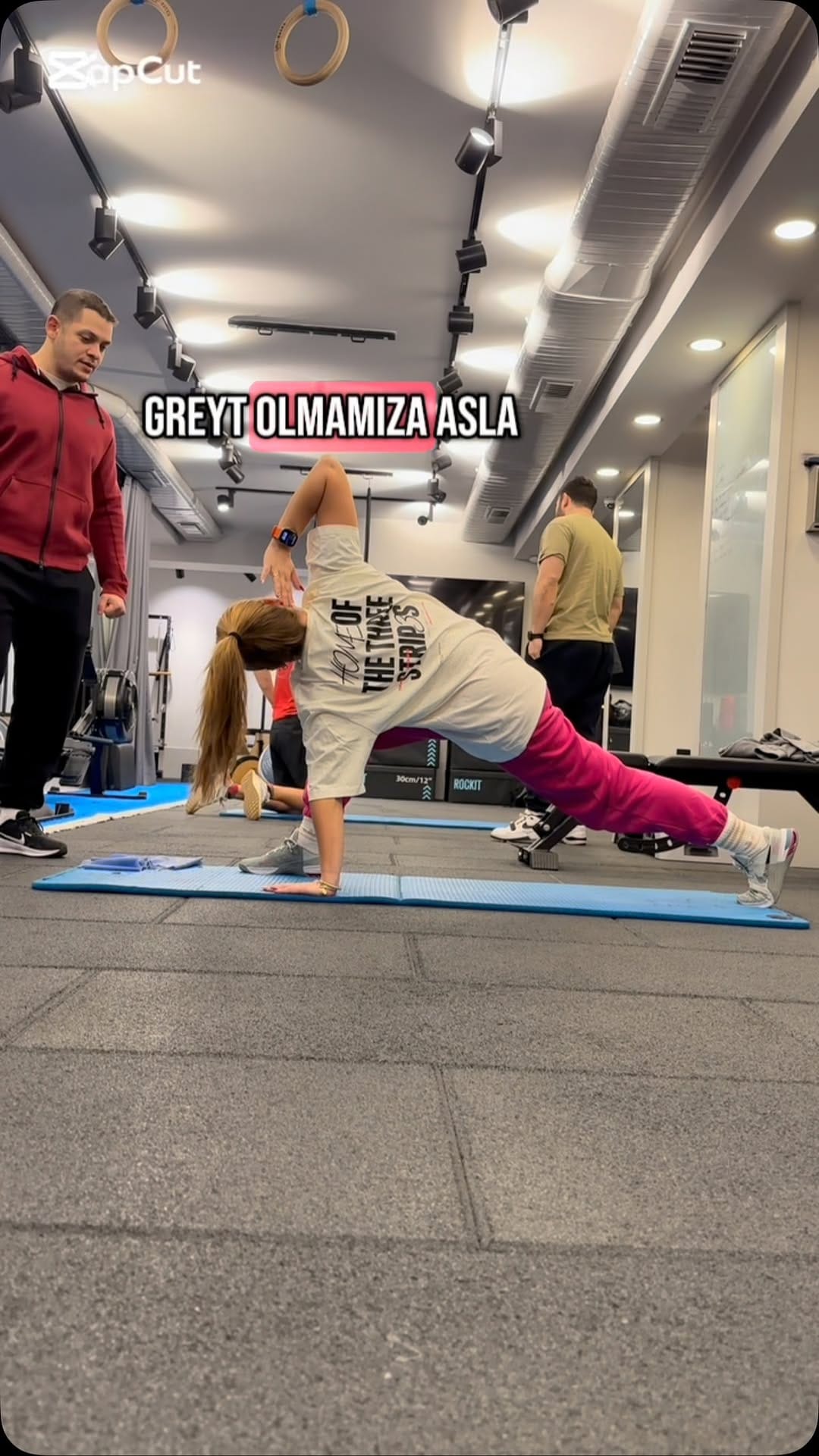 Post 1 by Dilara Ceren Durna on Instagram (video)