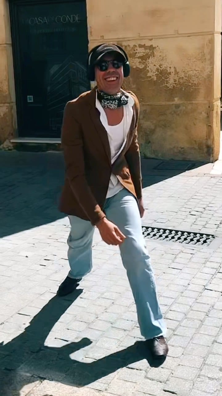 Post 3 by lorenzo on Instagram (video)