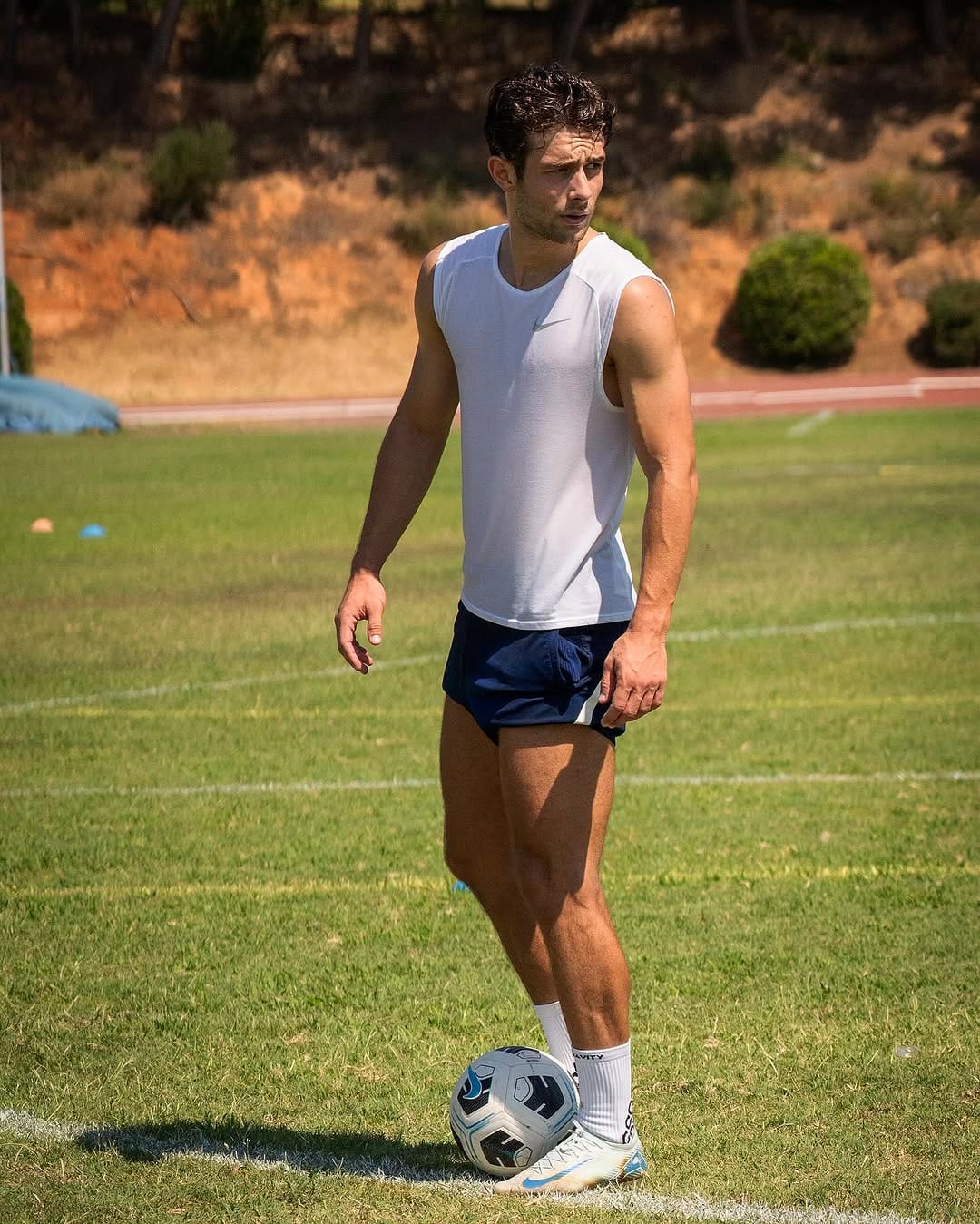 Post 4 by Maurizio Pochettino on Instagram (carousel)