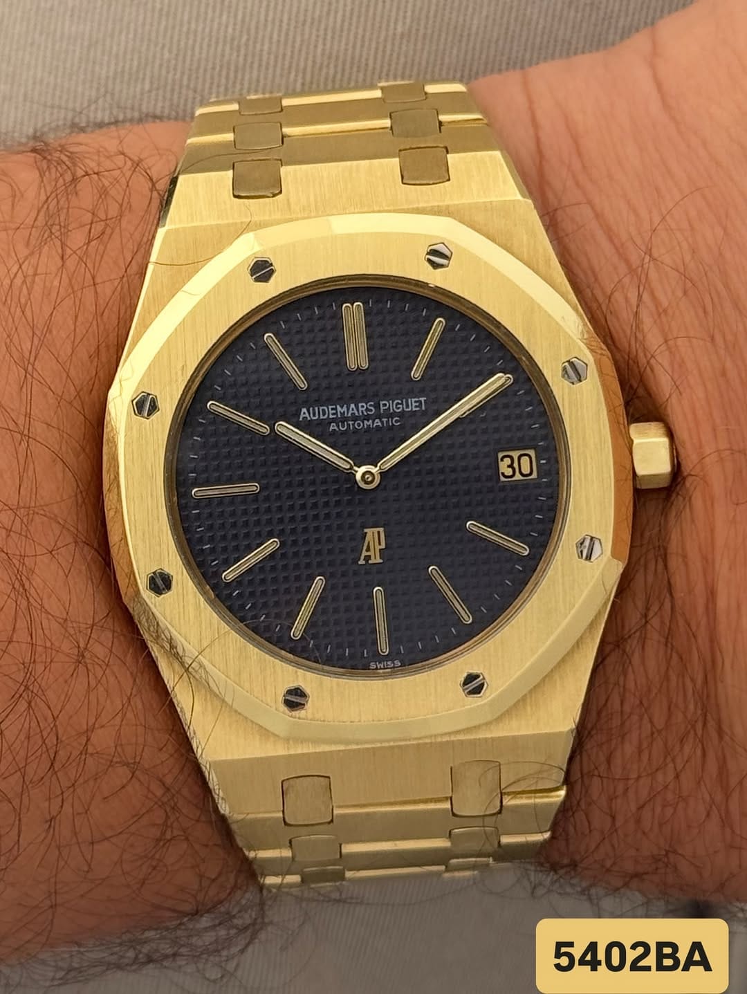 Post 7 by Premium Watch on Instagram (carousel)