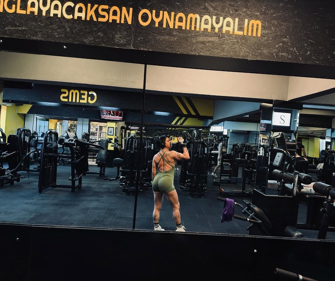 Post 4 by Ayşe Nur Erçin on Instagram (image)