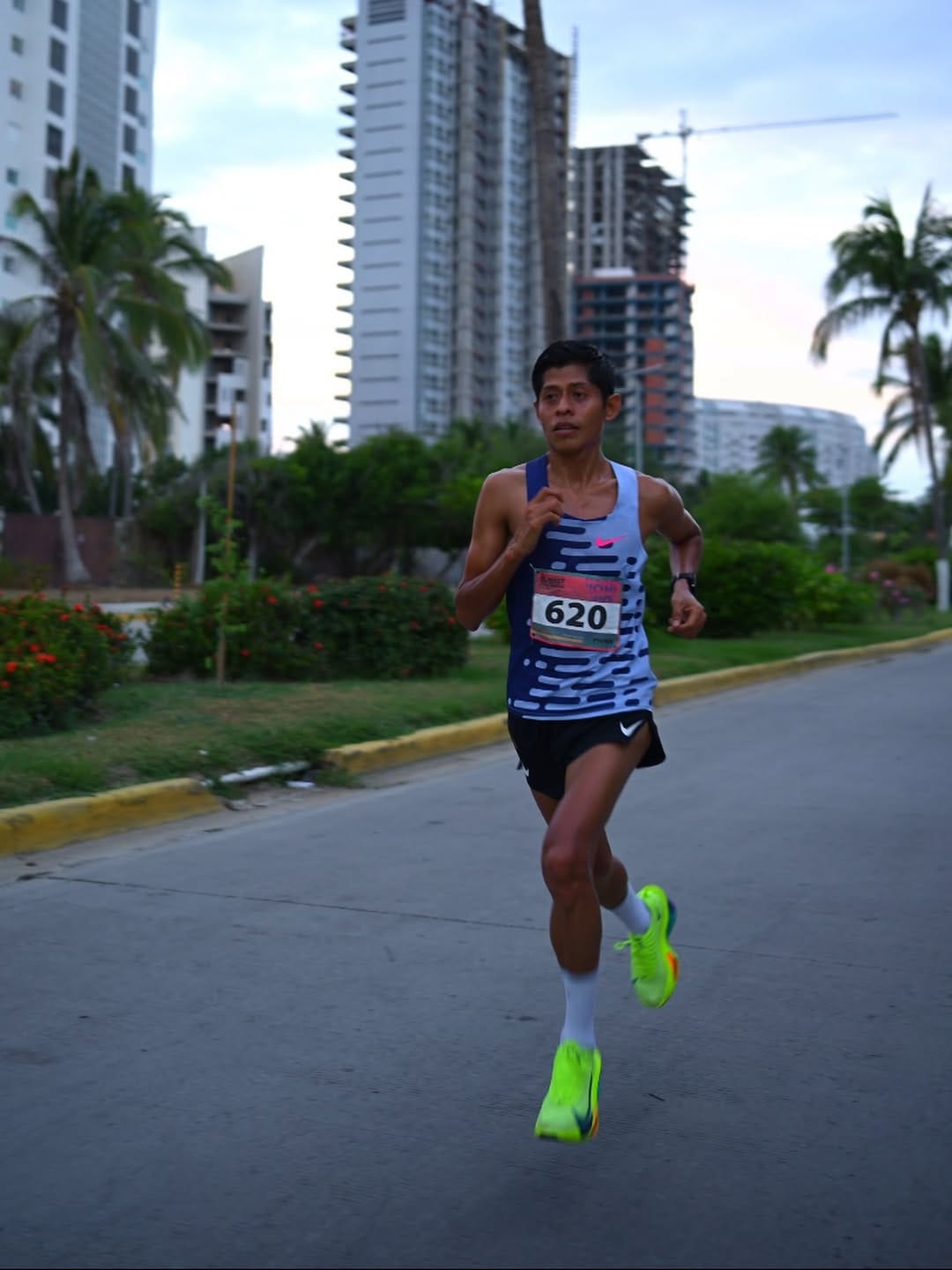 Post 4 by Omar De La Cruz Vazquez🫀🏃🏿 on Instagram (image)
