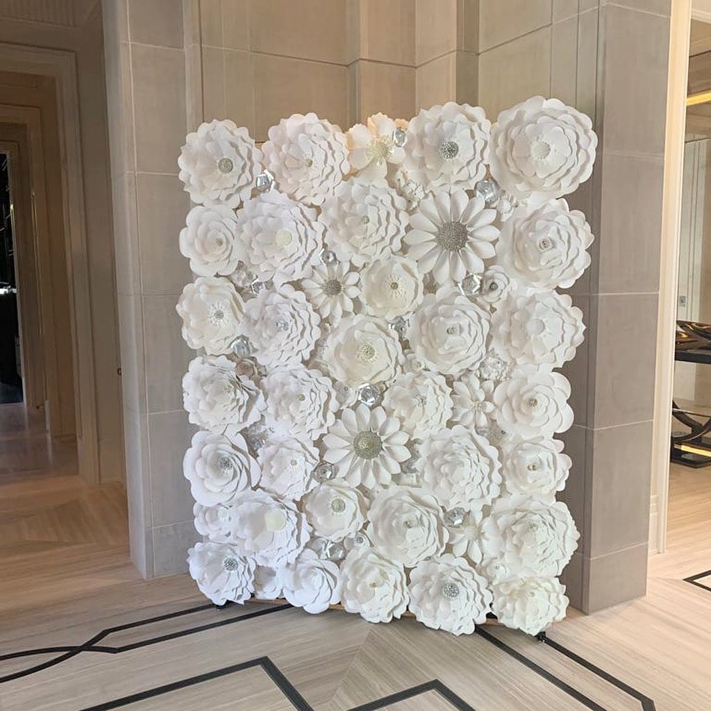 Post 9 by 🌹Flower Backdrops🌹 on Instagram (carousel)