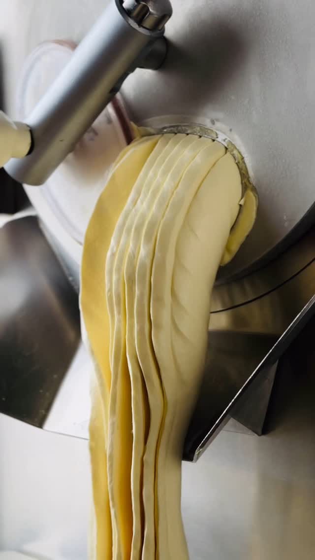 Post 6 by Arpège Patisserie on Instagram (video)