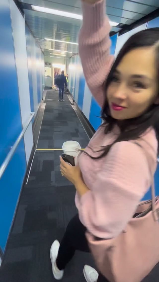 Post 5 by Maia G.🍍 on Instagram (video)