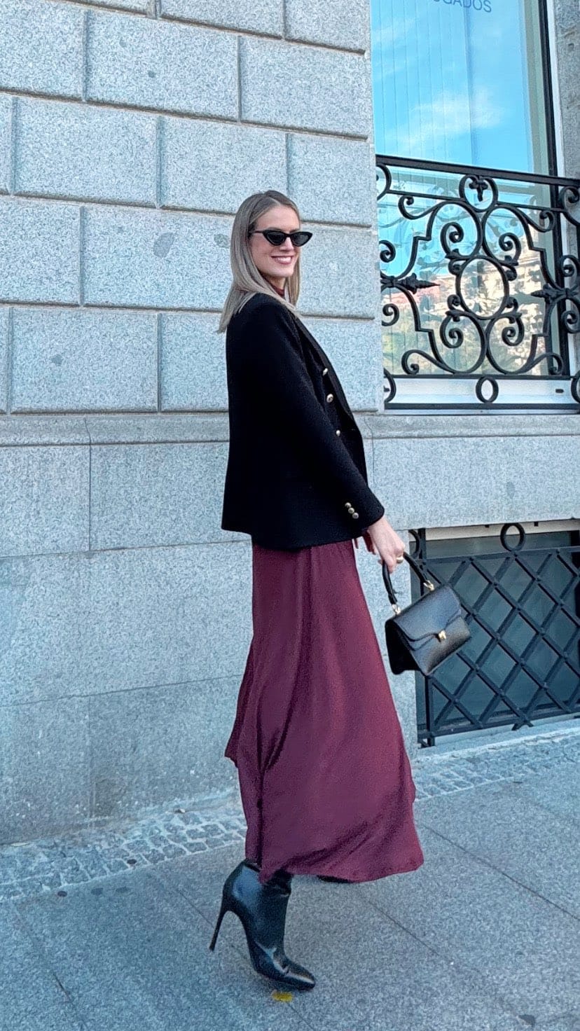 Post 2 by Marta Lamamié De Clairac on Instagram (video)