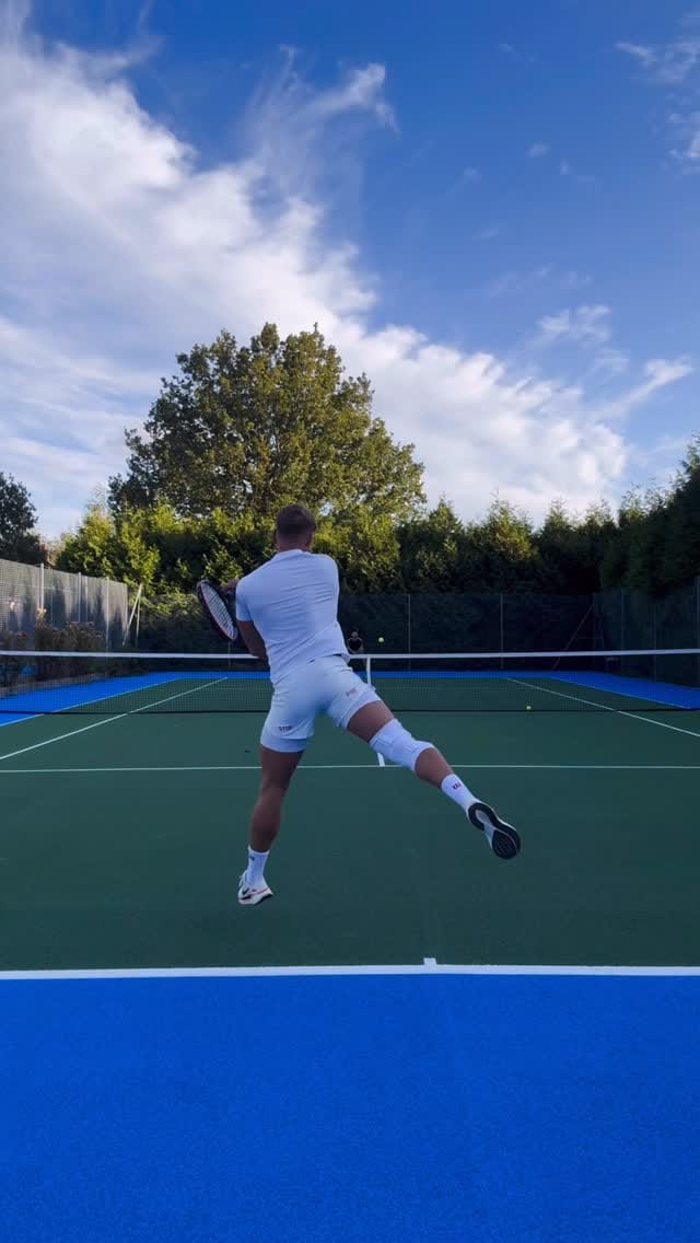 Post 2 by Lucas on Instagram (video)