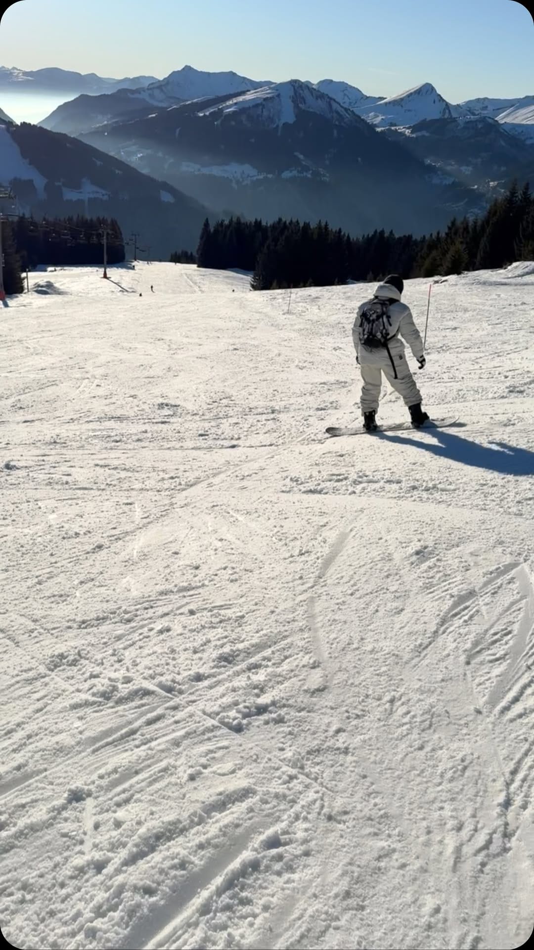 Post 6 by Lucas on Instagram (video)