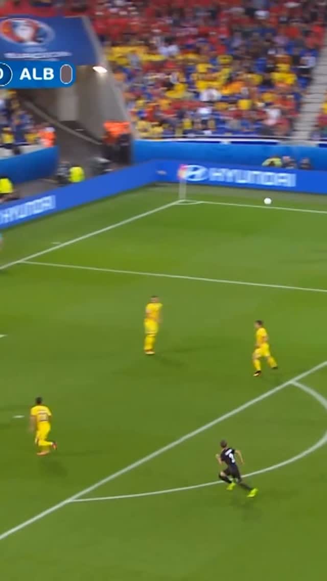 Post 8 by Armando Sadiku on Instagram (video)