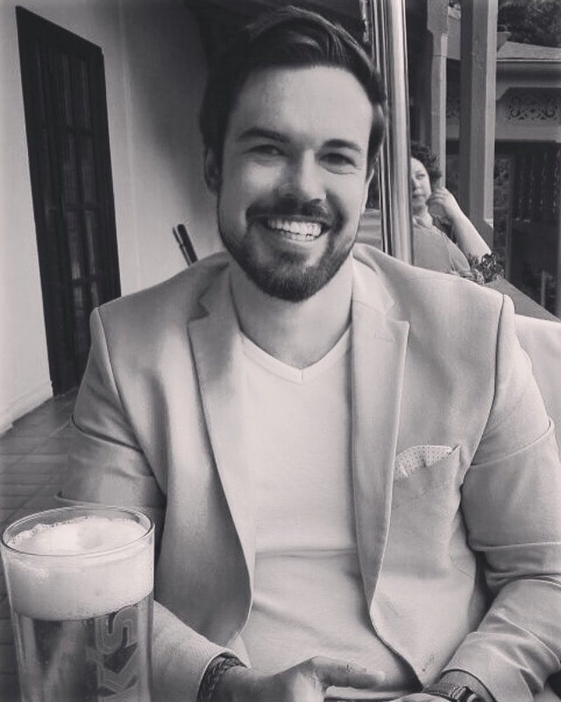 Post 9 by Vinho on Instagram (image)
