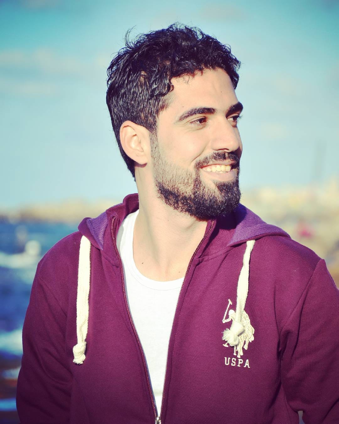 Post 10 by عمر عامر on Instagram (image)