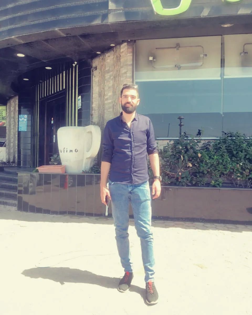 Post 7 by عمر عامر on Instagram (image)