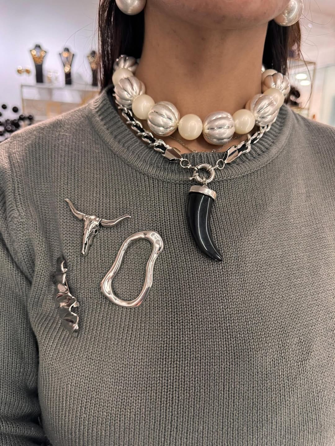 Post 6 by SHOWROOM LS 𝒮𝒽𝑜𝓅𝓅𝒾𝓃𝑔 𝒯𝒾𝓂𝑒 on Instagram (carousel)