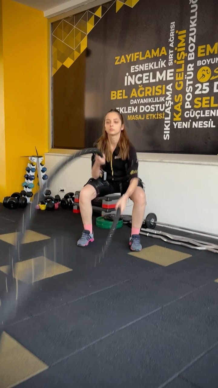 Post 6 by S-fit Alanya on Instagram (video)