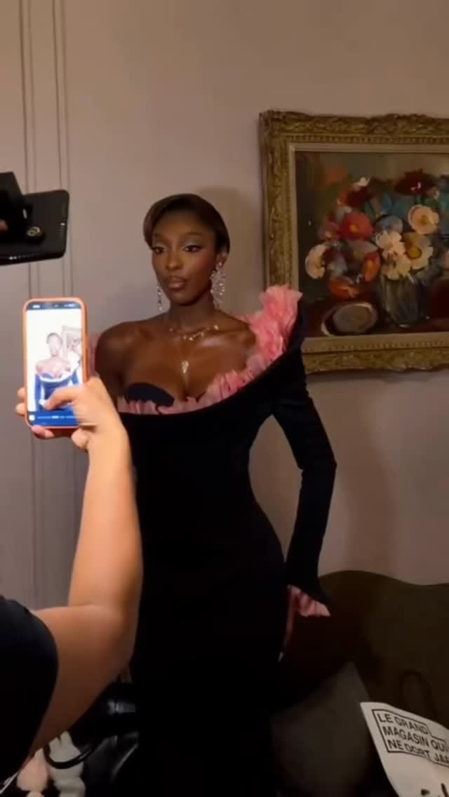 Post 5 by Ornelys Couture on Instagram (video)