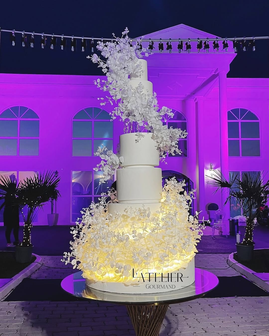 Post 9 by L’atelier Gourmand Cake Design & Party on Instagram (carousel)