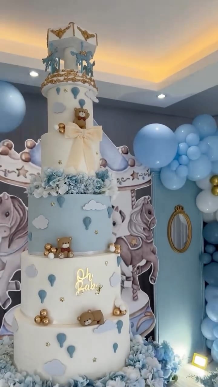 Post 1 by L’atelier Gourmand Cake Design & Party on Instagram (video)