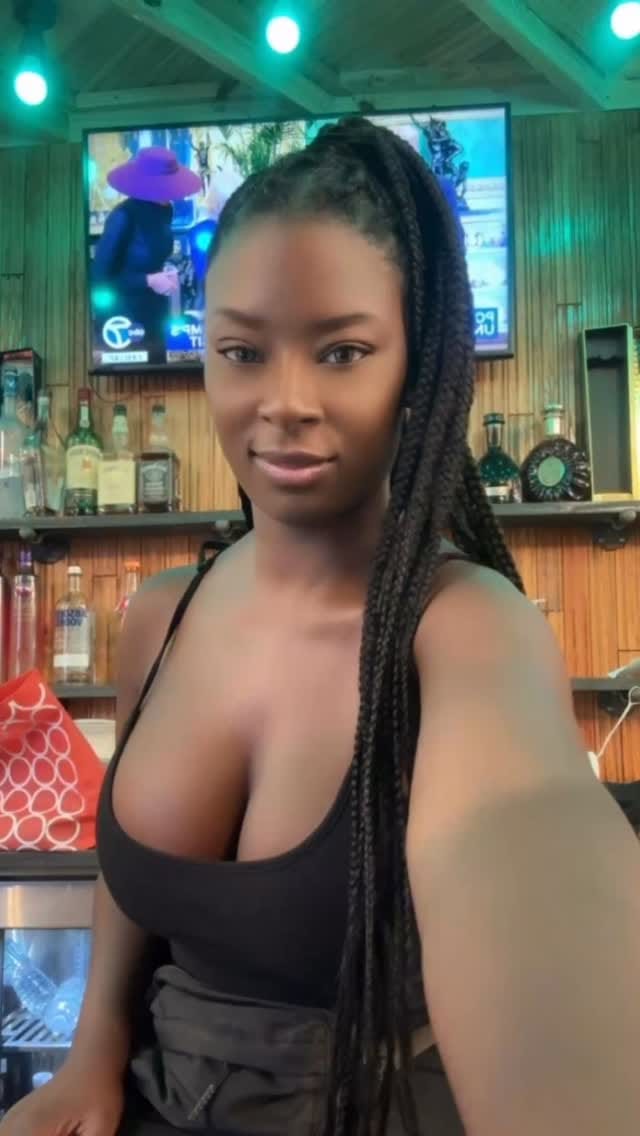 Post 8 by Dominique on Instagram (video)