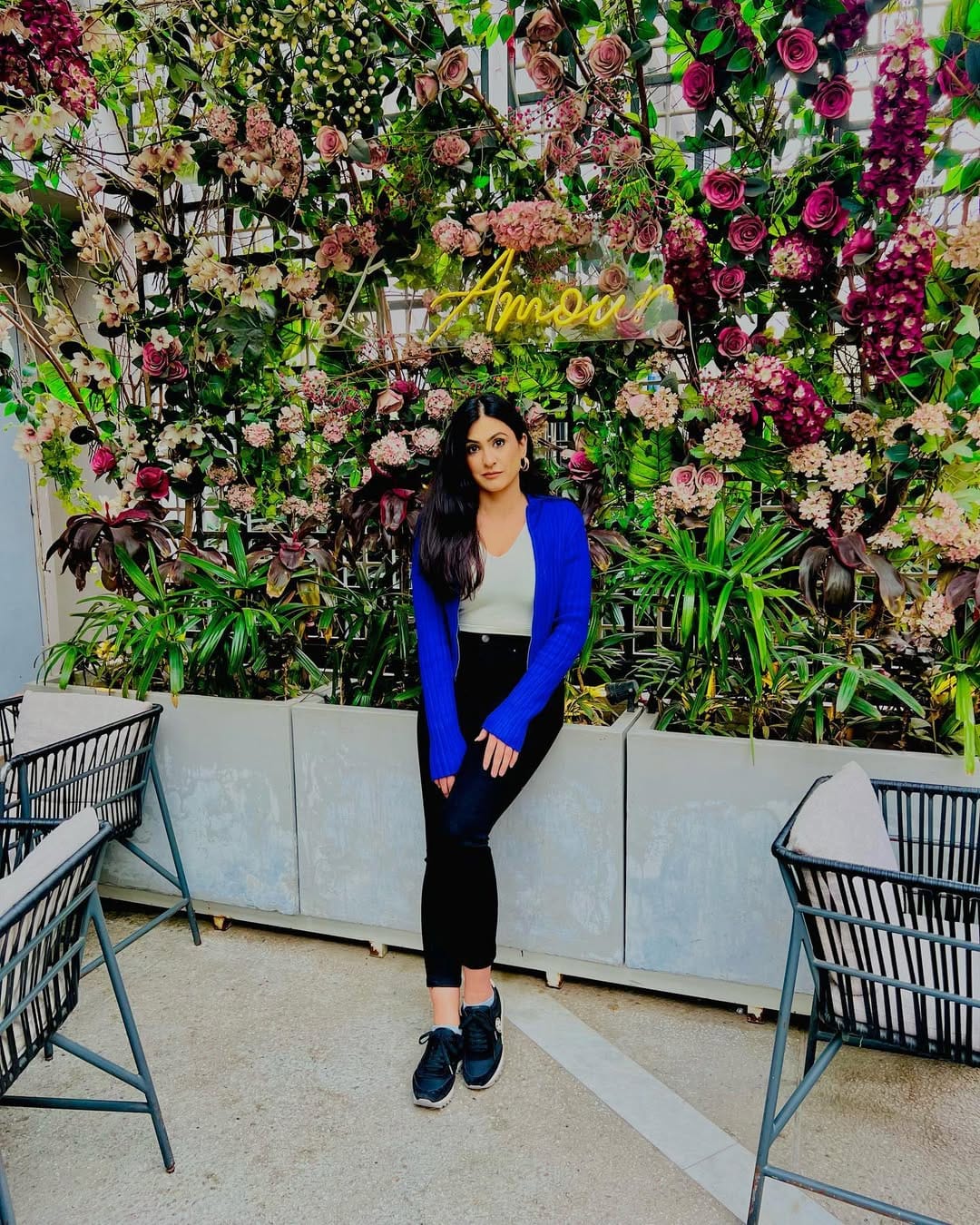 Post 4 by Z𝚘𝚢𝚊_𝙸𝚖 on Instagram (carousel)