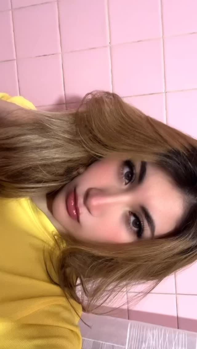 Post 3 by Ara ❤️ on Instagram (video)