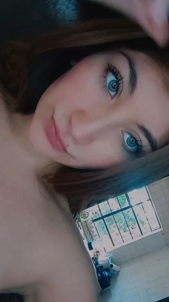 Post 10 by Ara ❤️ on Instagram (video)
