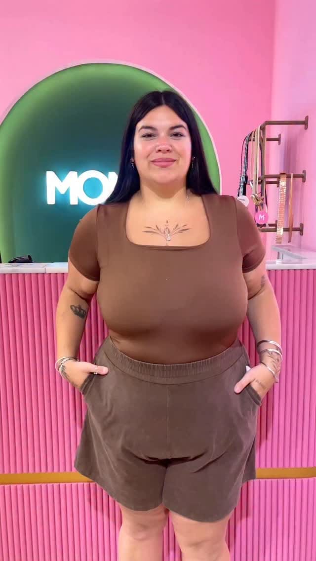 Post 7 by MONA CURVAS ROPA TALLES GRANDES on Instagram (video)