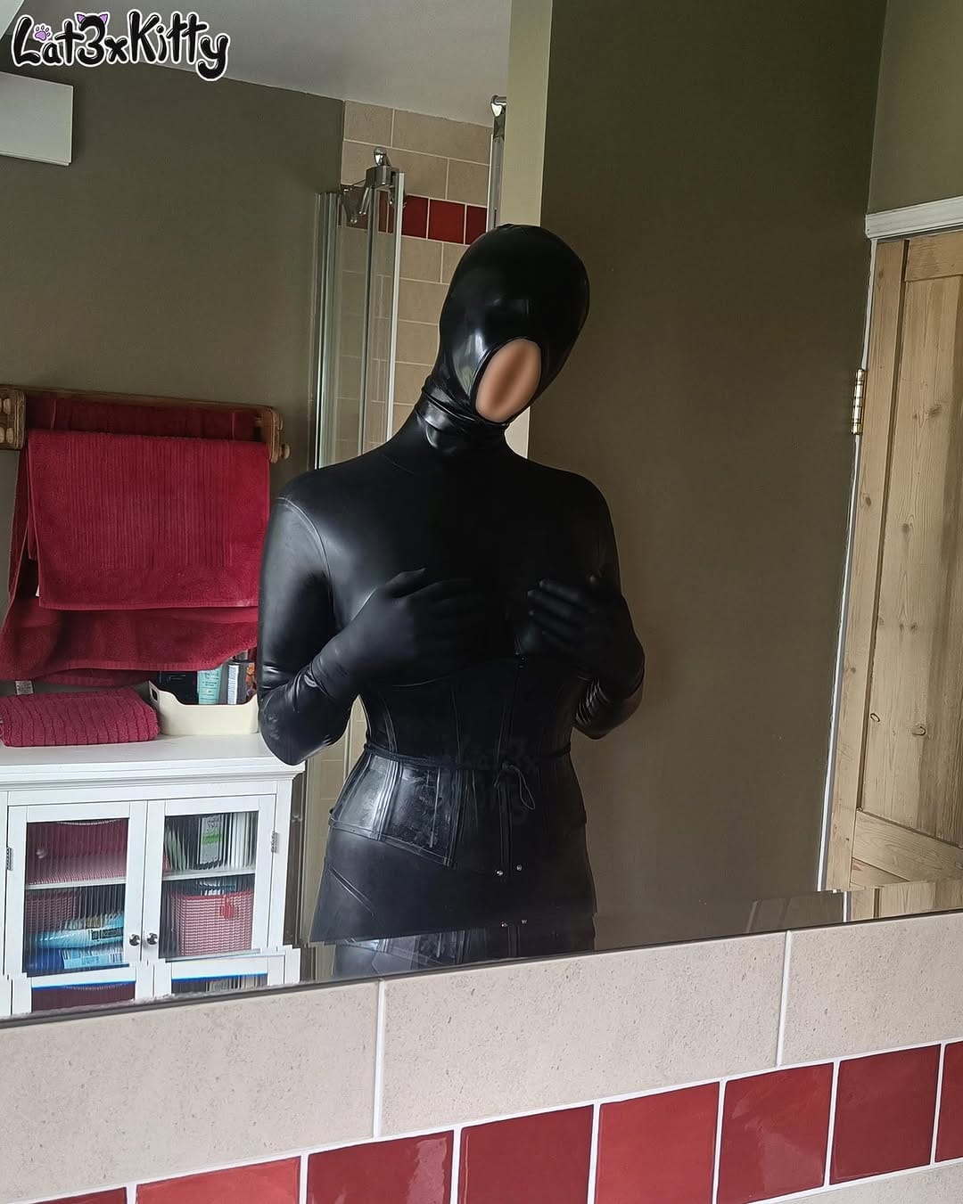 Post 7 by Latex Kitty Cass on Instagram (image)