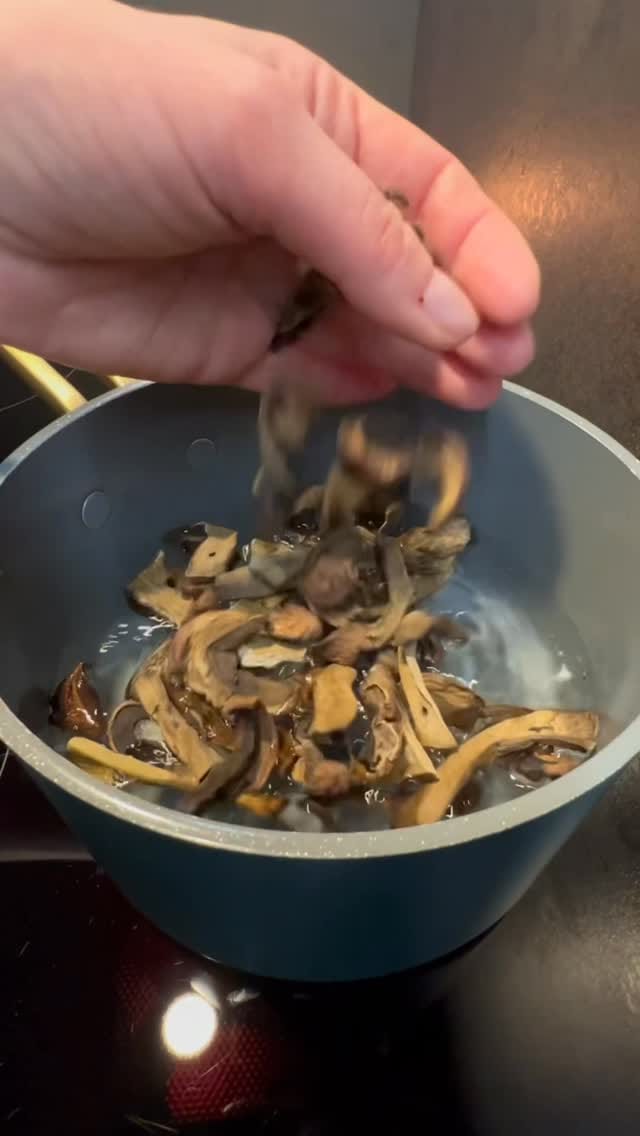 Post 4 by 🔥ТУТ ЕДА🔥 on Instagram (video)