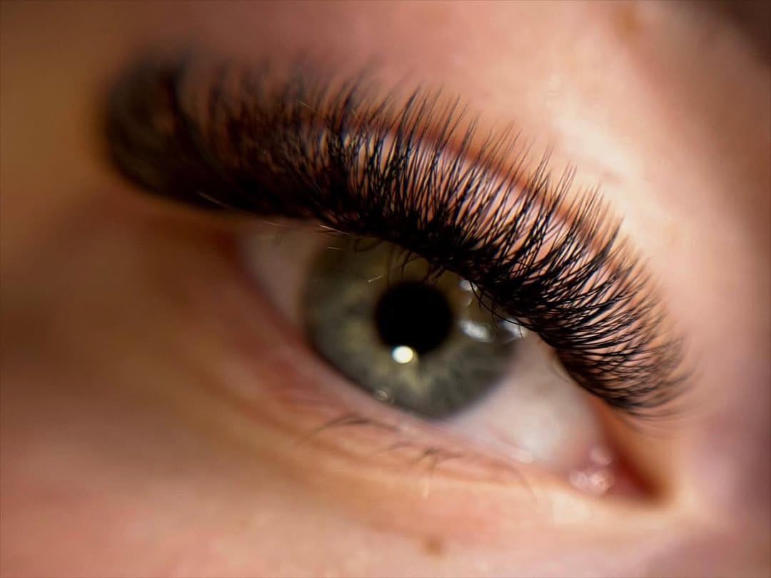 Post 1 by Cils Beauty Paris on Instagram (image)