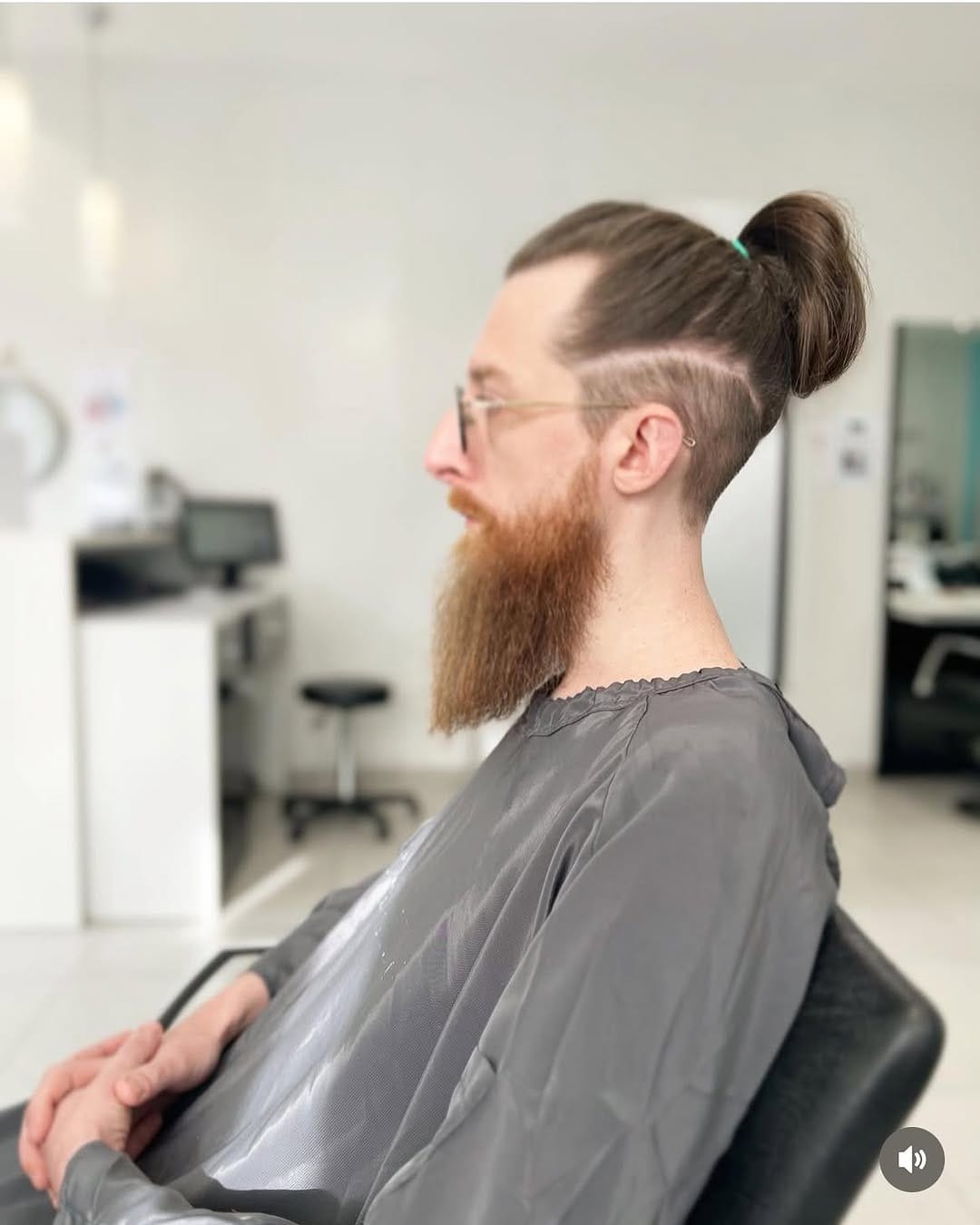 Post 3 by coiffure__paris on Instagram (carousel)