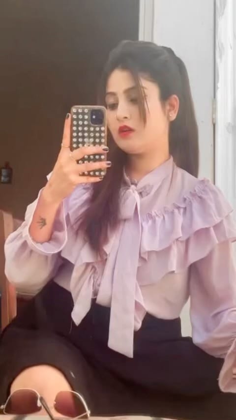 Post 6 by Pari Sharma on Instagram (video)