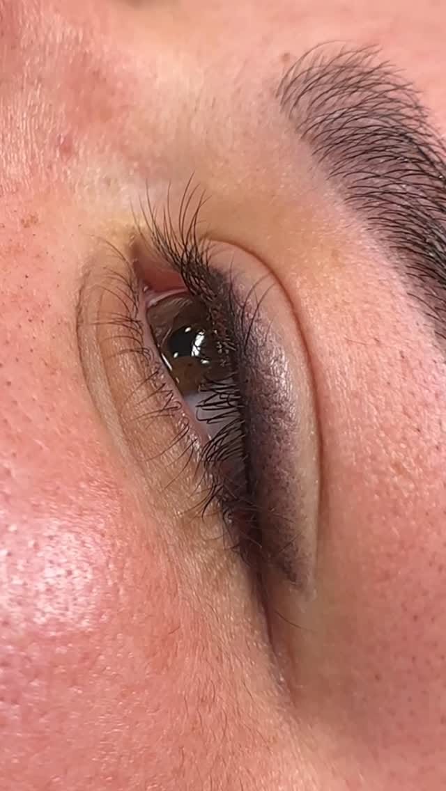 Post 7 by HELDY MARTÍNEZ | Micropigmentación on Instagram (video)
