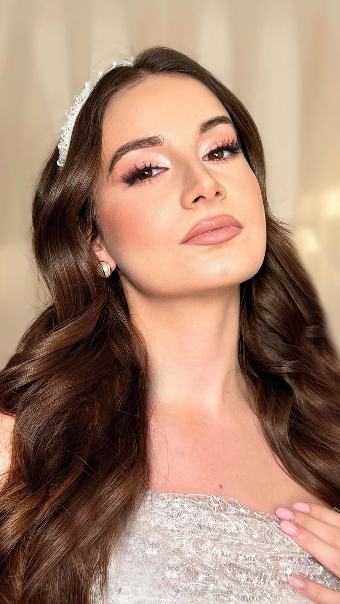 Post 8 by Elif ✨ Bridal Makeup Artist on Instagram (video)
