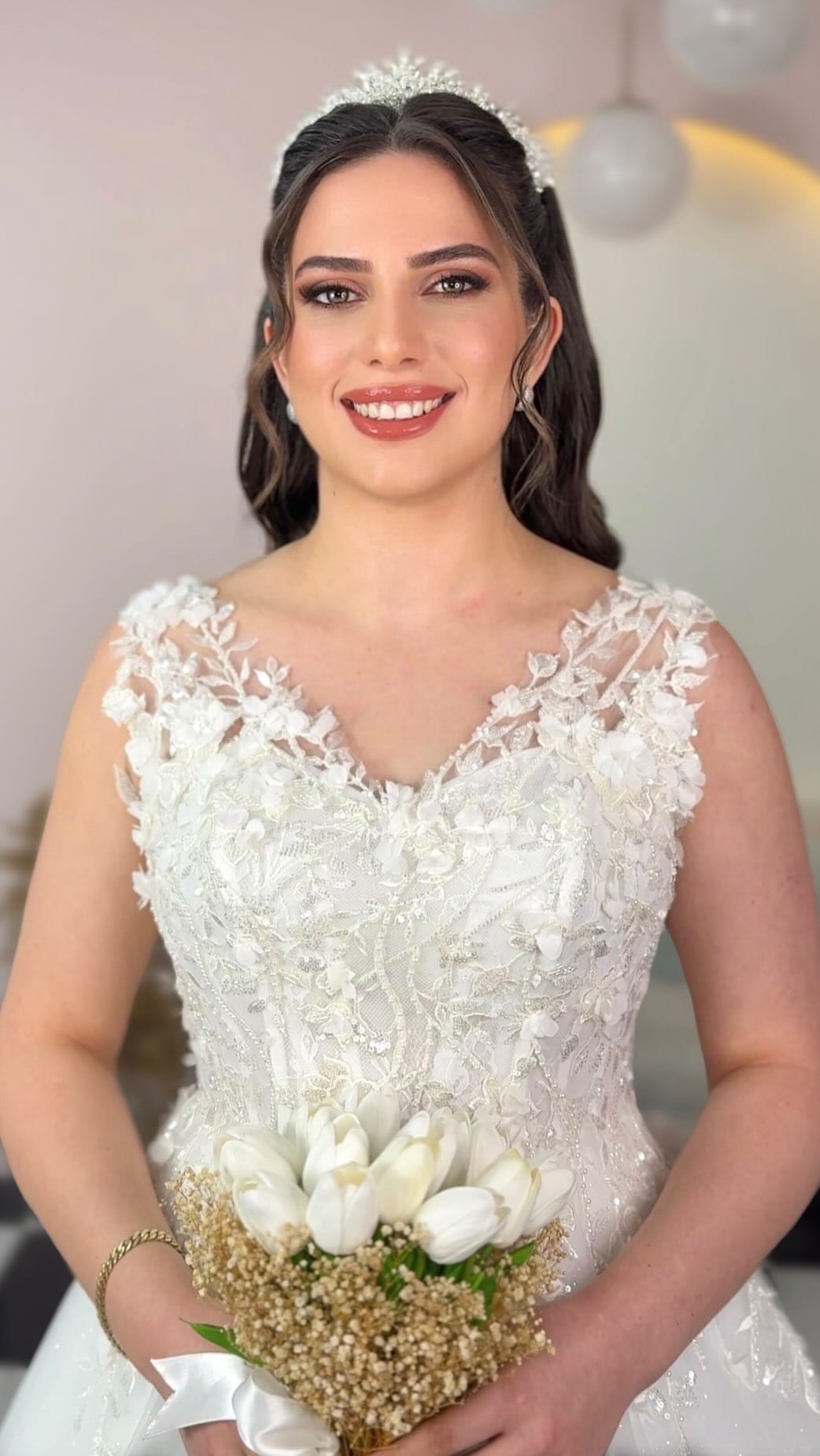 Post 7 by Elif ✨ Bridal Makeup Artist on Instagram (video)