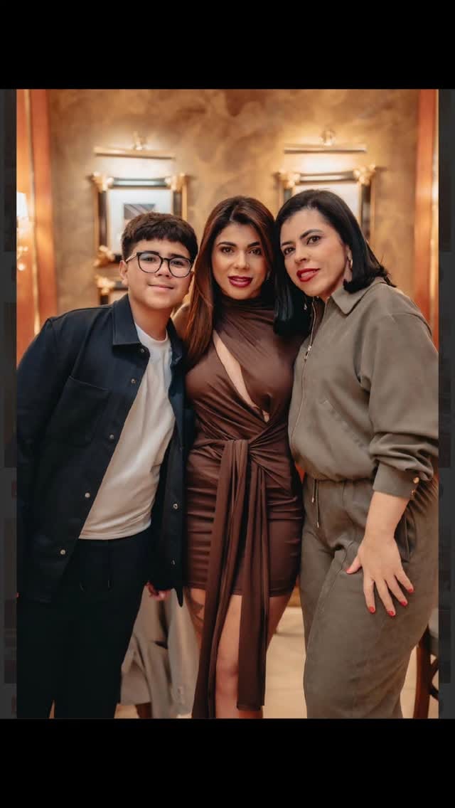 Post 4 by Rosania Cruz on Instagram (video)