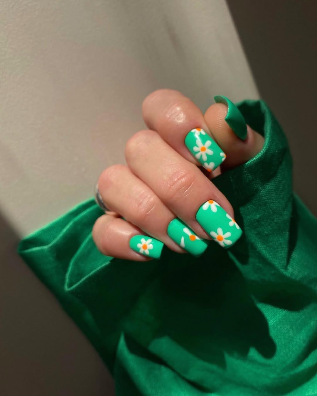 Post 1 by Nails Blog💥by @nataliezolota on Instagram (image)