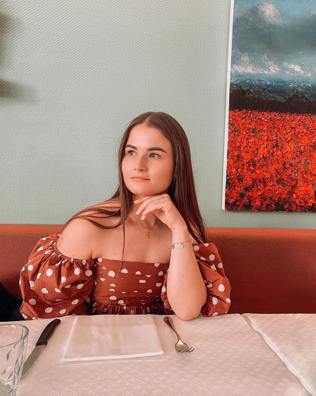 Post 10 by Anna 🌙 on Instagram (image)